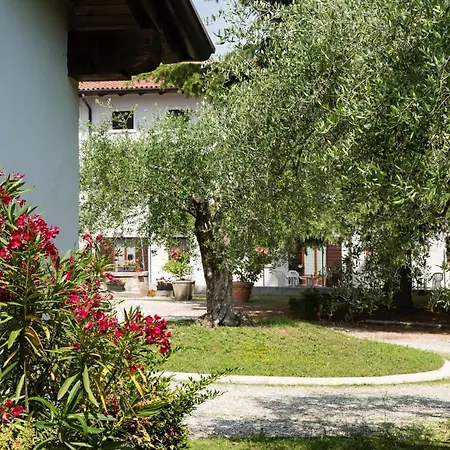 Apartament Colombare Teboi *