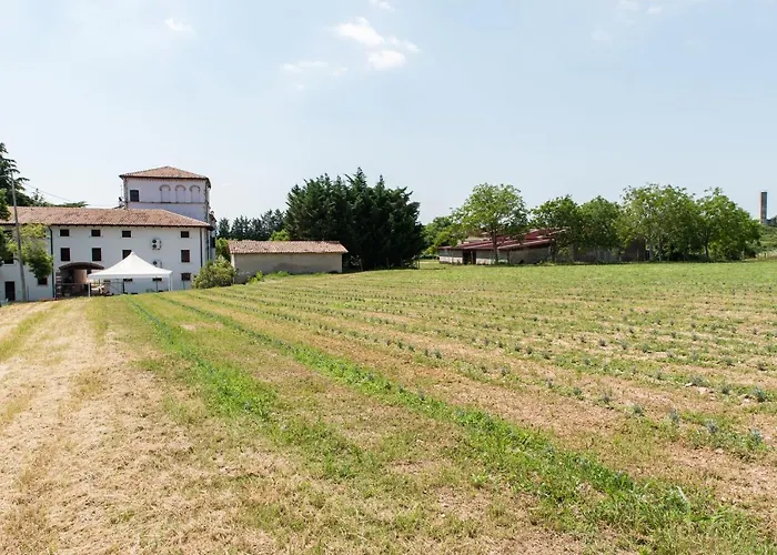 Apartament Colombare Teboi *