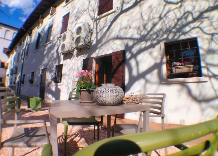 Apartament Colombare Teboi *